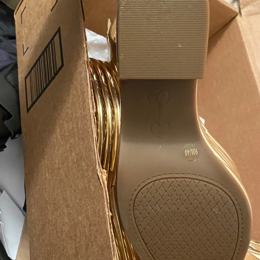 Jessica Simpson Gold Metallic Ribbed Platform Slingback Sandals - Picture 2 of 4